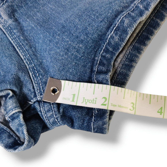 EUC Urban Outfitters BDG Erin Shortie High-Rise Denim Shorts Sz. 24 Vintage Blue - Picture 8 of 9